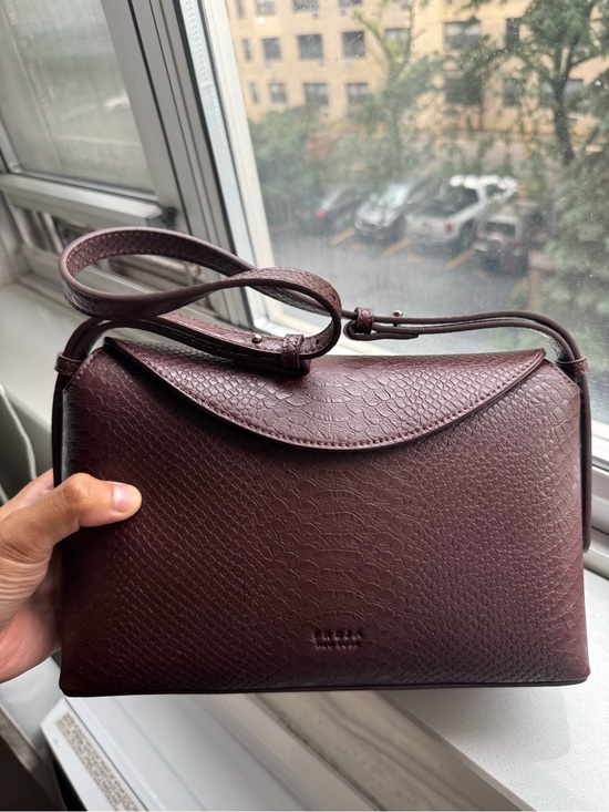 Freja New York Handbags - Freja New York - Hudson Bag | Berry Croc | Brand New With Tags